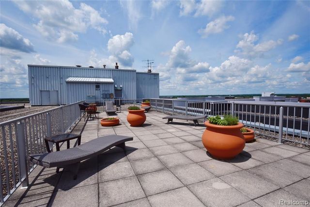 411 S Old Woodward Avenue Unit 911, Birmingham, MI 48009