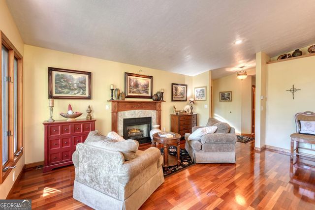 5940 Jackson Lane, Young Harris, GA 30582