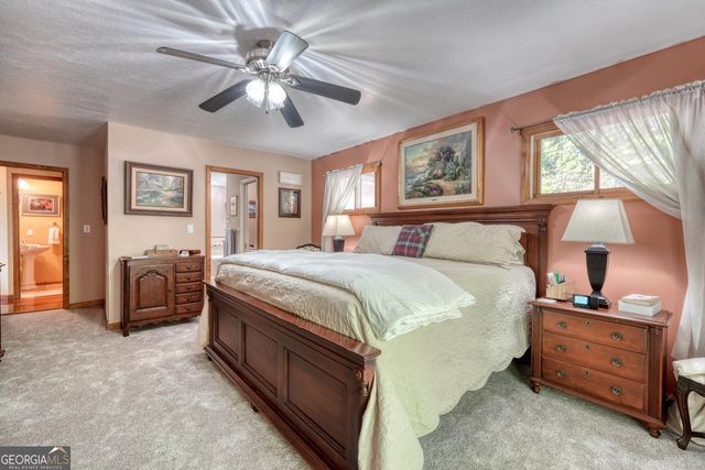 5940 Jackson Lane, Young Harris, GA 30582