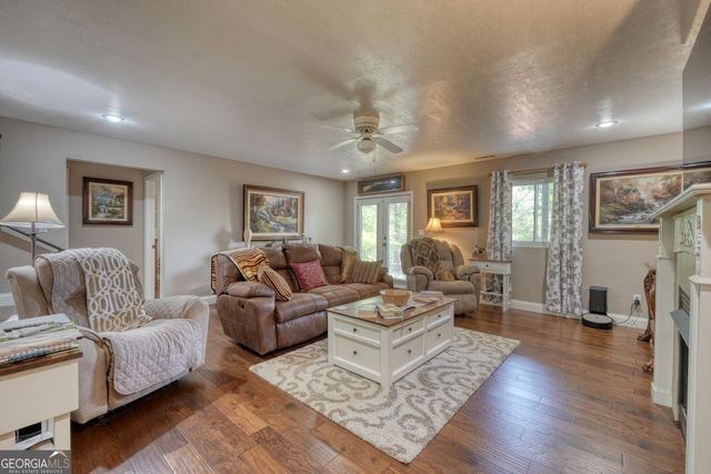 5940 Jackson Lane, Young Harris, GA 30582
