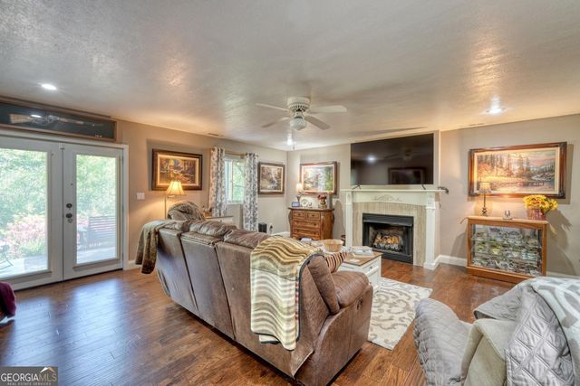 5940 Jackson Lane, Young Harris, GA 30582