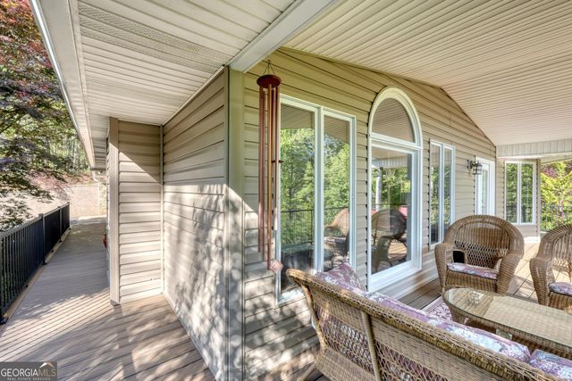5940 Jackson Lane, Young Harris, GA 30582