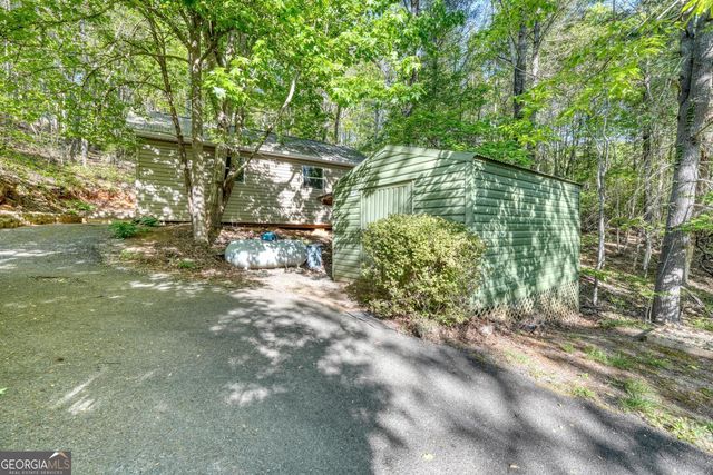 5940 Jackson Lane, Young Harris, GA 30582