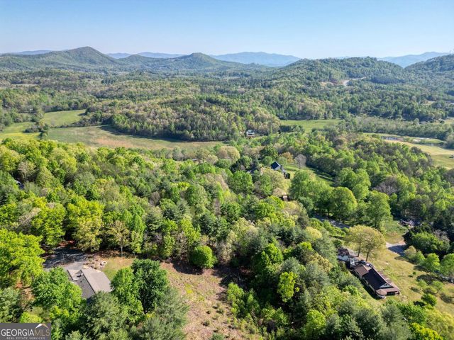 5940 Jackson Lane, Young Harris, GA 30582