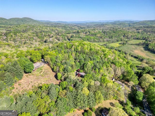 5940 Jackson Lane, Young Harris, GA 30582