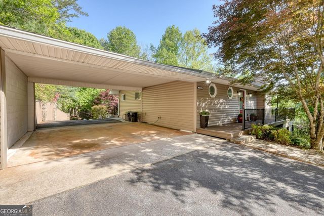 5940 Jackson Lane, Young Harris, GA 30582