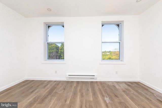 1841 N 33RD ST, Philadelphia, PA 19121