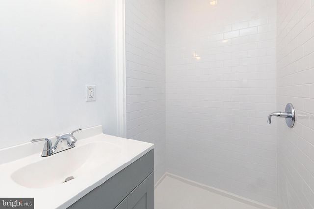 1841 N 33RD ST, Philadelphia, PA 19121