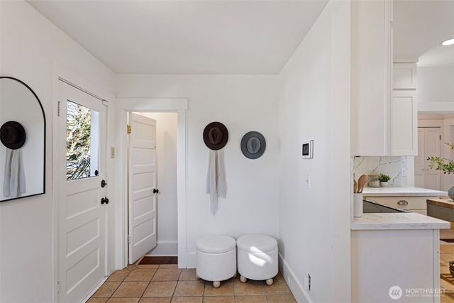 106 NE 59th Street, Seattle, WA 98105