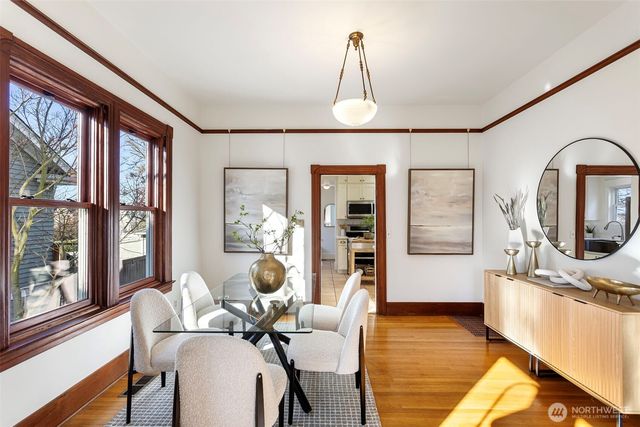 106 NE 59th Street, Seattle, WA 98105