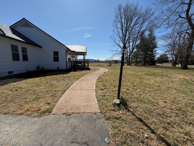 415 Viola Rd, Mcminnville, TN 37110