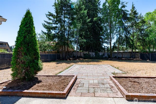 6703 5th Way SE, Lacey, WA 98503