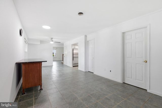 1701 SARATOGA CT, Allentown, PA 18104