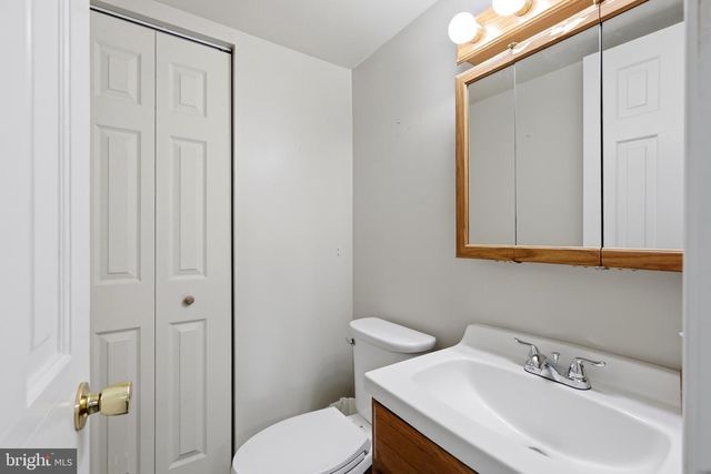 1701 SARATOGA CT, Allentown, PA 18104