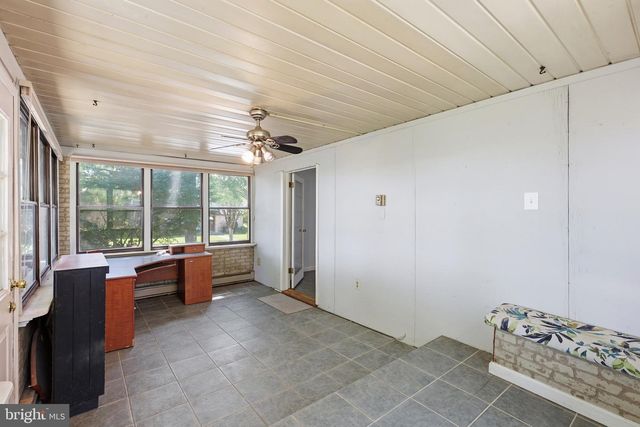 1701 SARATOGA CT, Allentown, PA 18104