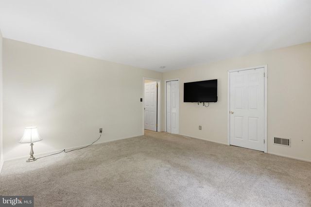 1701 SARATOGA CT, Allentown, PA 18104
