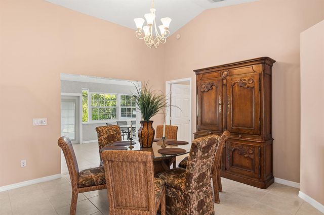 922 Jackson Way, Fort Pierce, FL 34949