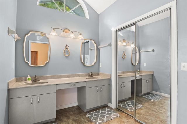 922 Jackson Way, Fort Pierce, FL 34949