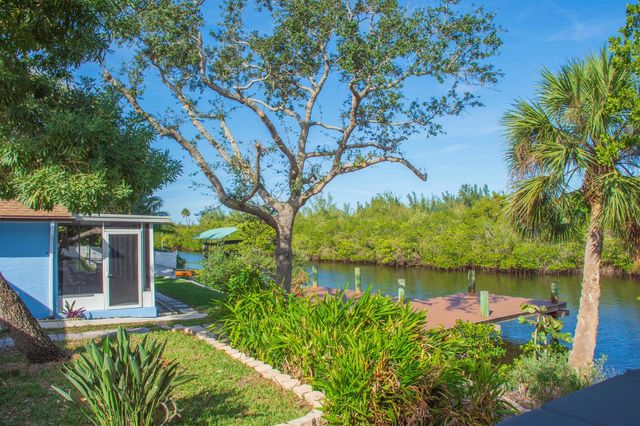 922 Jackson Way, Fort Pierce, FL 34949