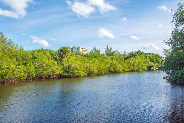 922 Jackson Way, Fort Pierce, FL 34949