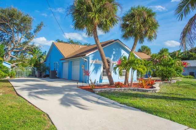 922 Jackson Way, Fort Pierce, FL 34949