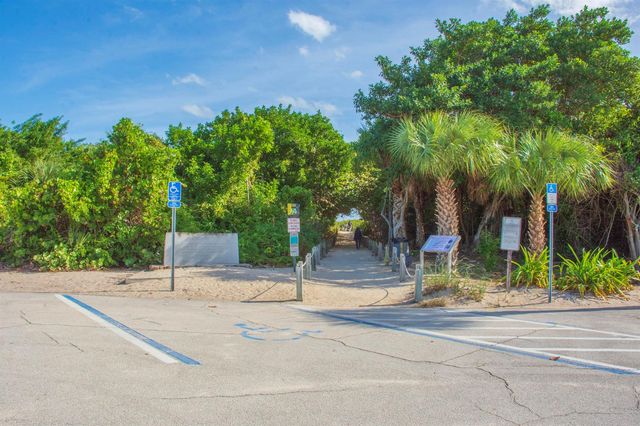 922 Jackson Way, Fort Pierce, FL 34949
