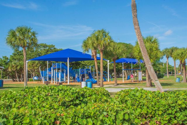 922 Jackson Way, Fort Pierce, FL 34949
