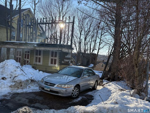 193 Plaza Avenue, Waterbury, CT 06610