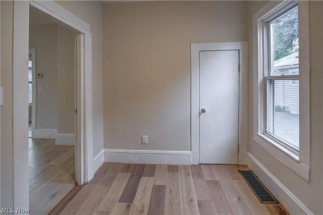 7619 Lawn Avenue, Cleveland, OH 44102