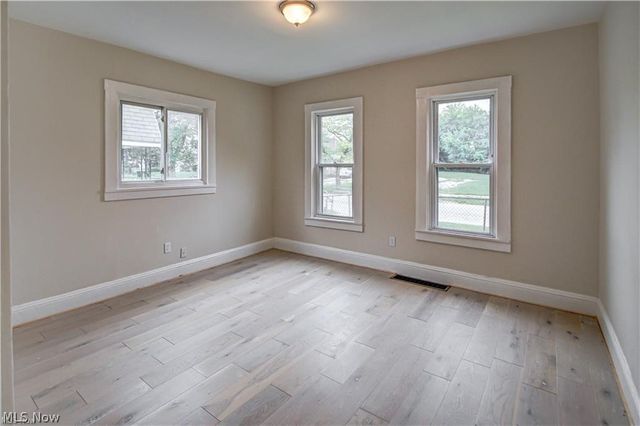 7619 Lawn Avenue, Cleveland, OH 44102