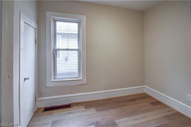 7619 Lawn Avenue, Cleveland, OH 44102