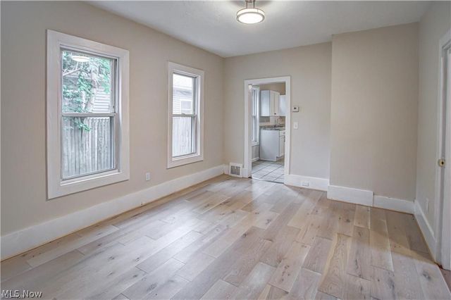 7619 Lawn Avenue, Cleveland, OH 44102