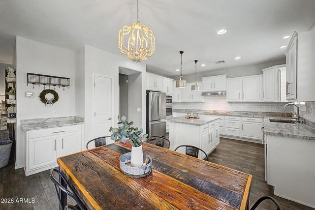 5103 S MOCCASIN Trail, Gilbert, AZ 85298