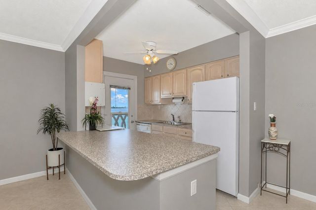 763 JOHN RINGLING BOULEVARD 34, Sarasota, FL 34236