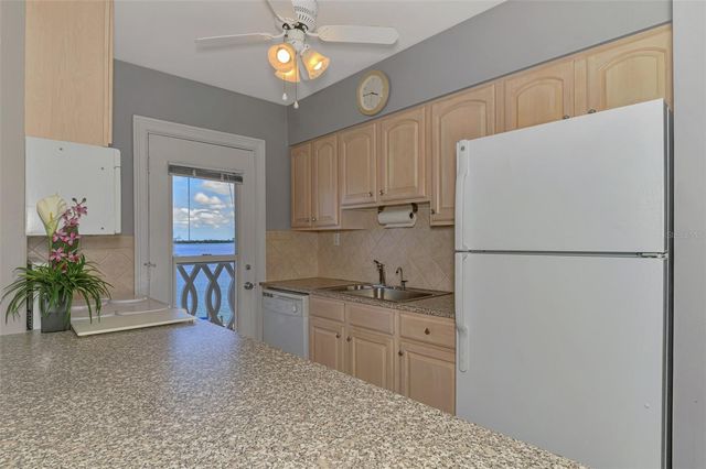 763 JOHN RINGLING BOULEVARD 34, Sarasota, FL 34236