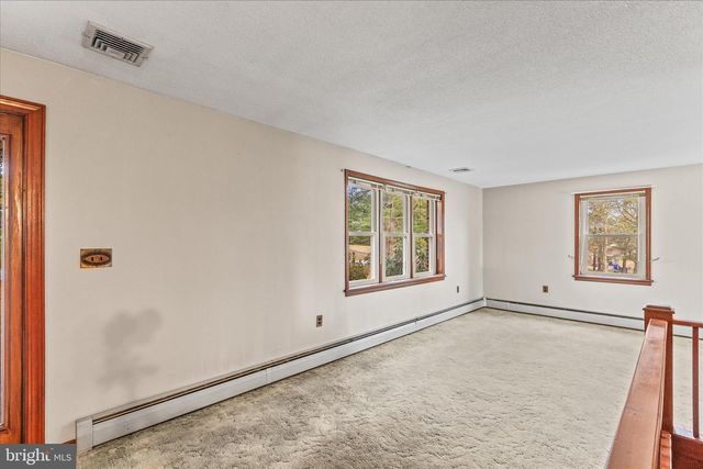 521 WINDY HILL RD, New Freedom, PA 17349