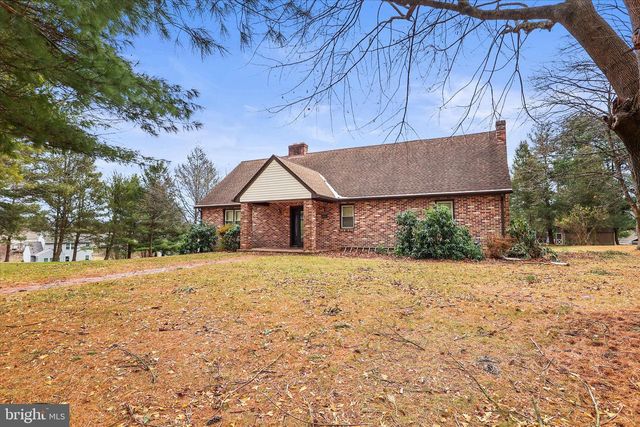 521 WINDY HILL RD, New Freedom, PA 17349