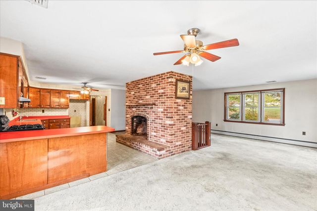 521 WINDY HILL RD, New Freedom, PA 17349