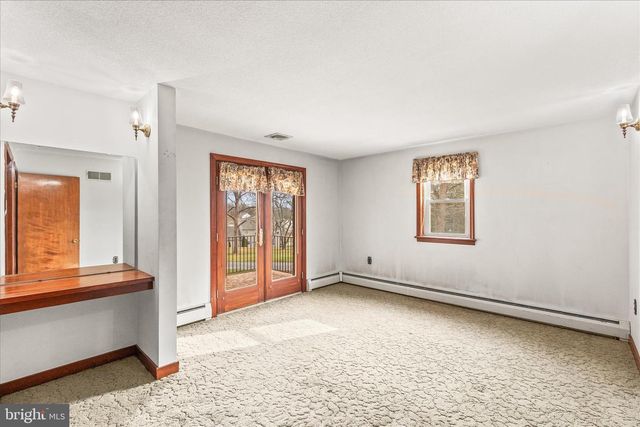 521 WINDY HILL RD, New Freedom, PA 17349