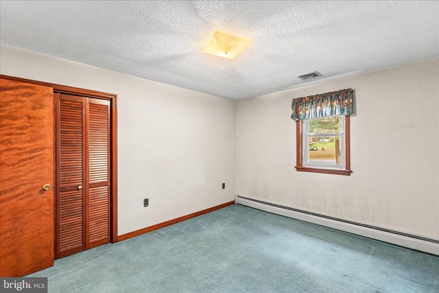 521 WINDY HILL RD, New Freedom, PA 17349