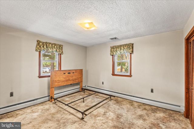 521 WINDY HILL RD, New Freedom, PA 17349