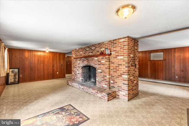 521 WINDY HILL RD, New Freedom, PA 17349