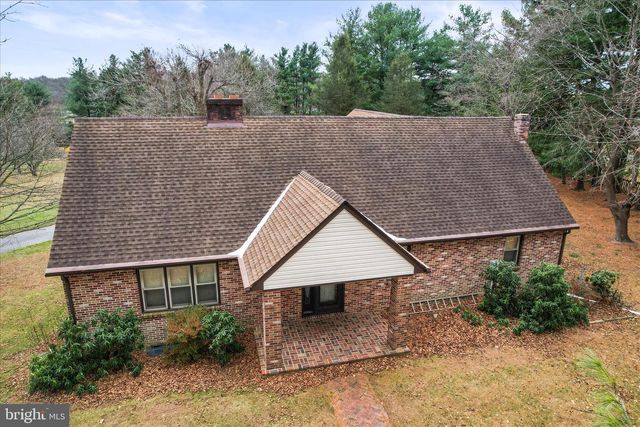 521 WINDY HILL RD, New Freedom, PA 17349