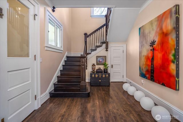 4200 Washington Avenue W, Seattle, WA 98199