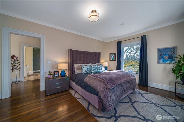 4200 Washington Avenue W, Seattle, WA 98199