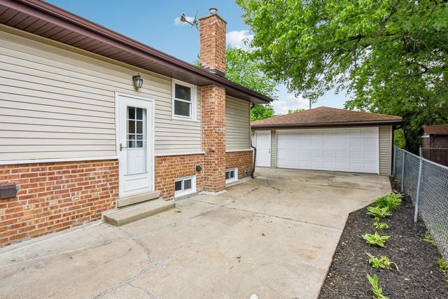 4428 Lisa Lane, Oak Forest, IL 60452
