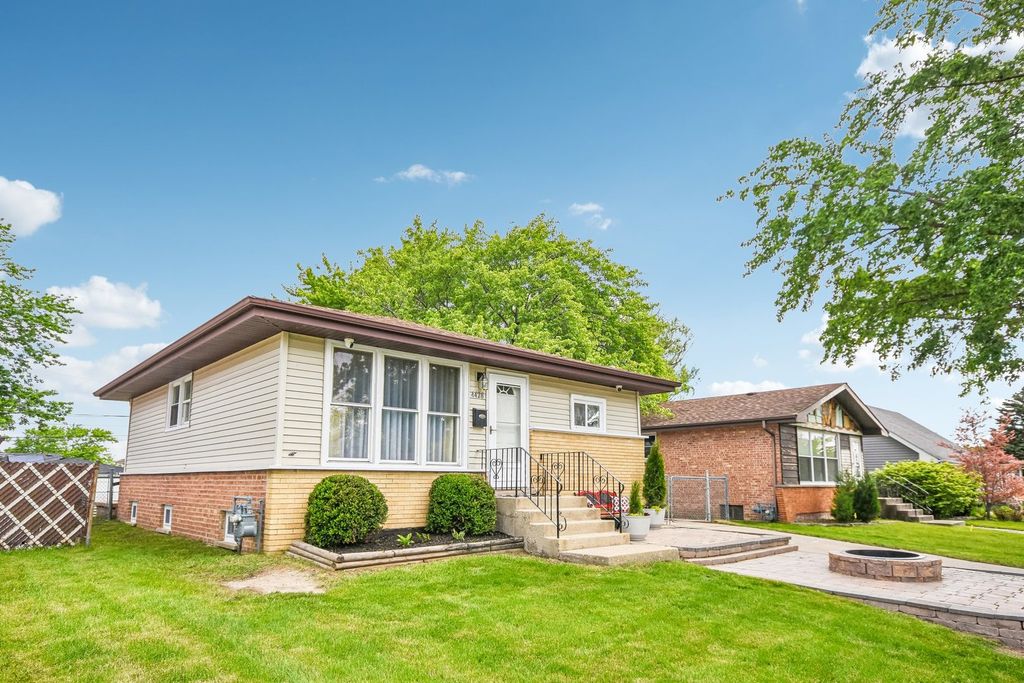 4428 Lisa Lane, Oak Forest, IL 60452