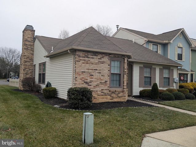 33 BANBURY CT., Robbinsville, NJ 08691