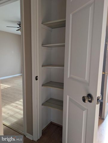 33 BANBURY CT., Robbinsville, NJ 08691