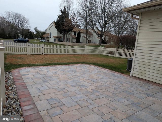 33 BANBURY CT., Robbinsville, NJ 08691